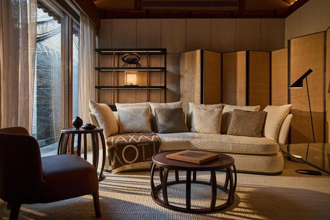 变论坛徕卡推出SL3记者版相机｜一周有品指南麻将胡了游戏比特斯系列启动“她绽放”女性创(图4)